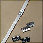 Скоба металлическая для крепления концов стрейпинг-ленты шириной 12 мм