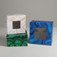 Коробка подарочная "Текстура" с ПВХ окном 22*22*12 см